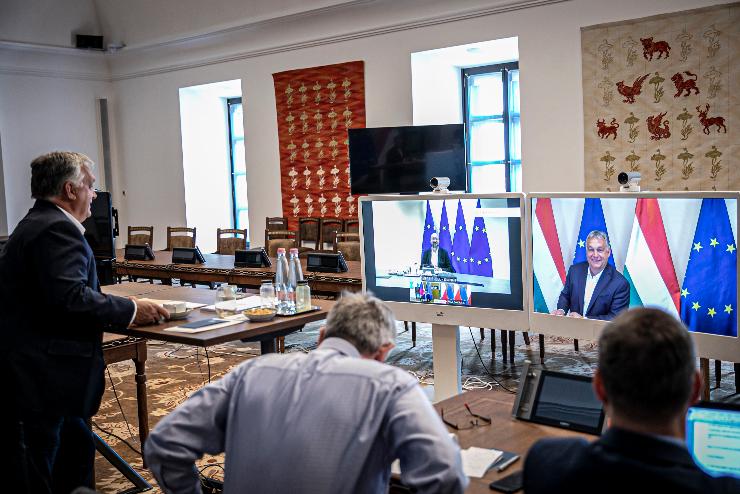 Orbán: több tízezer ember életét sikerült megmenteni